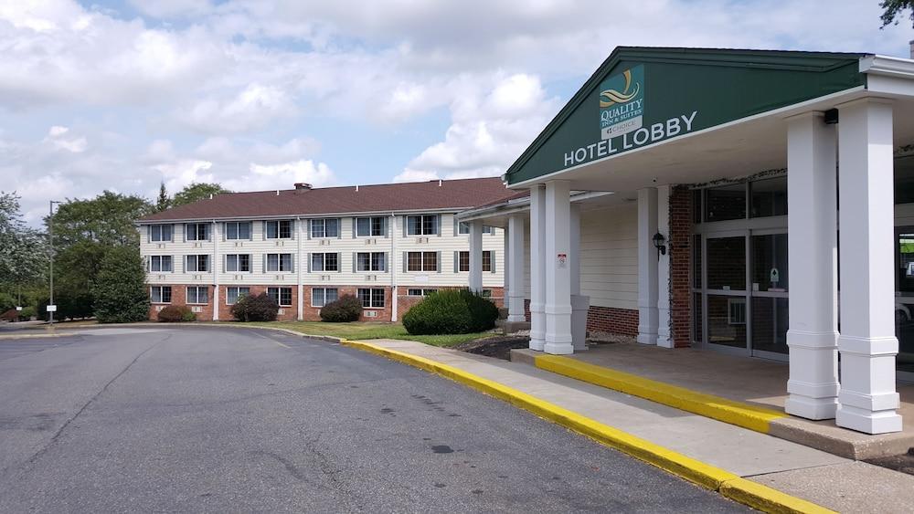 Quality Inn & Suites Conference Center West Chester Luaran gambar